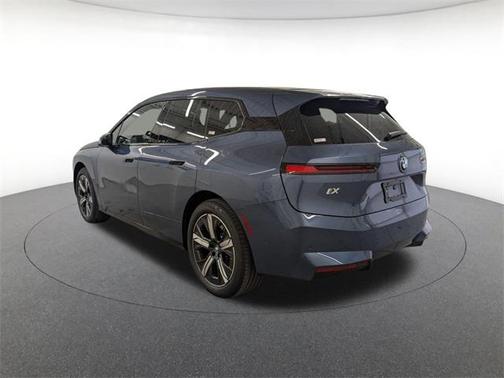 2026 BMW iX xDrive45