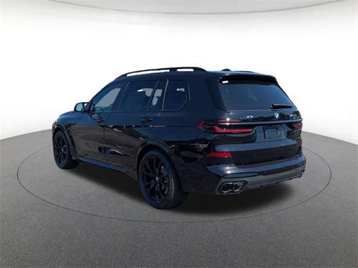 2026 BMW X7 M60i