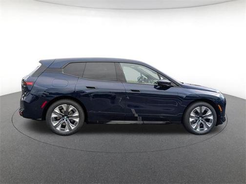 2026 BMW iX xDrive45