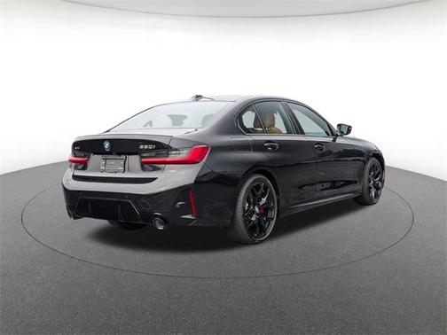 2025 BMW 330 i xDrive