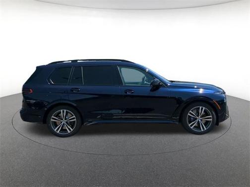 2026 BMW X7 M60i