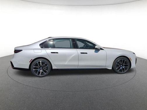 White Metallic 2026 BMW 740 xDrive