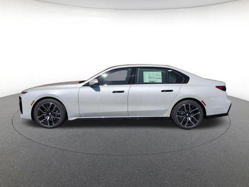 White Metallic 2026 BMW 740 xDrive