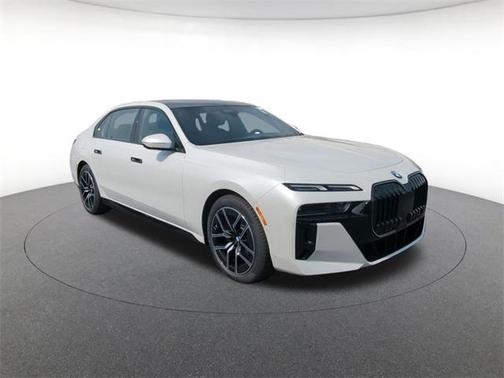 2025 BMW 740 i xDrive