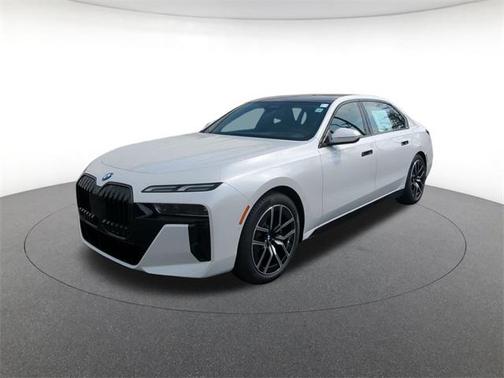 2025 BMW 740 i xDrive