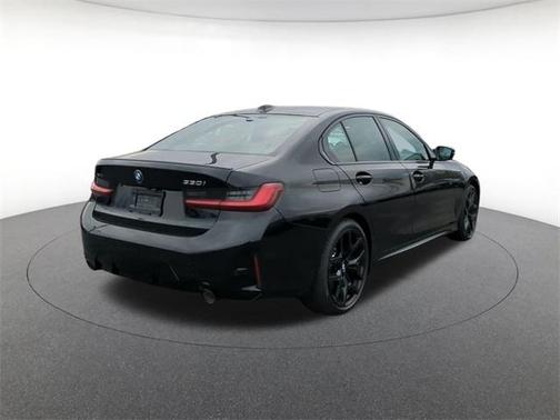 2025 BMW 330 i xDrive