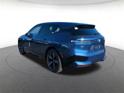 2025 BMW iX xDrive50