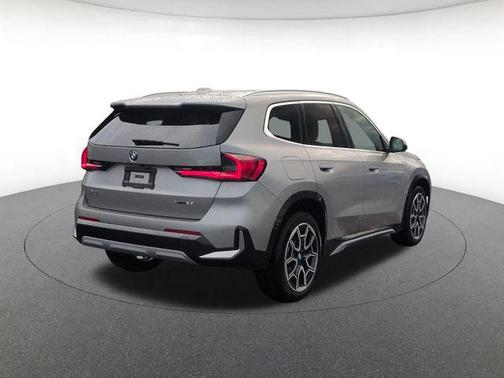 Space Silver Metallic 2026 BMW X1 xDrive28i