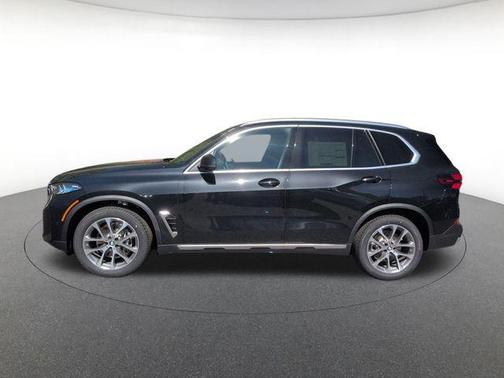 Black Sapphire Metallic 2026 BMW X5 xDrive40i
