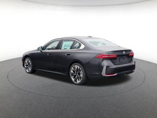 Dark Graphite 2026 BMW 530 xDrive