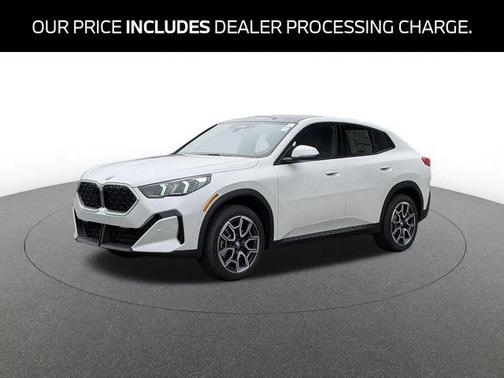 Mineral White Metallic 2026 BMW X2 xDrive28i