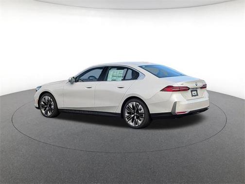 2026 BMW 530 i xDrive