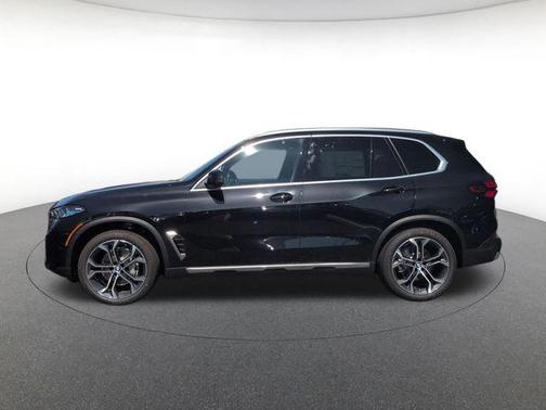 Black Sapphire Metallic 2026 BMW X5 xDrive40i