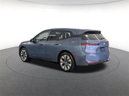 2026 BMW iX xDrive60