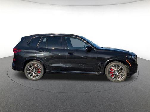 Black Sapphire Metallic 2026 BMW X5 M60i