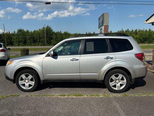 Silver 2010 Subaru Forester 2.5 X Limited