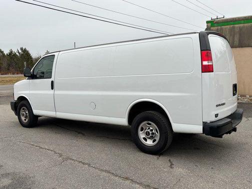 2019 GMC Savana 3500 Work Van