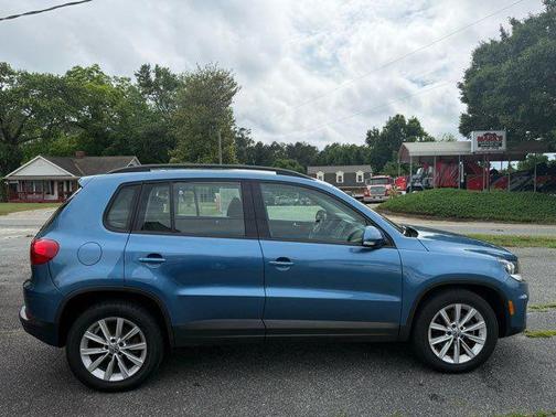 Blue 2017 Volkswagen Tiguan 2.0T S 4MOTION
