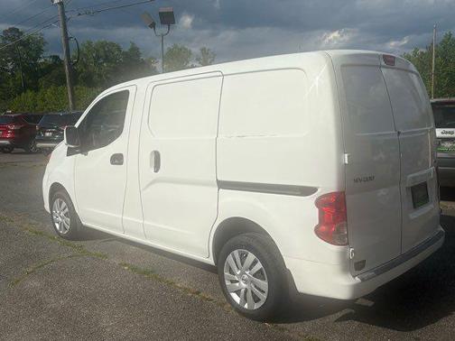 White 2018 Nissan NV200 SV