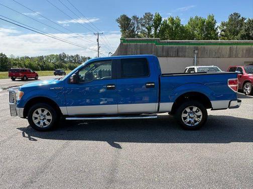 Blue 2010 Ford F-150 XLT