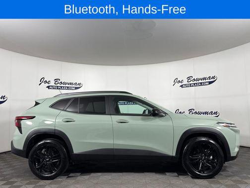 Cacti Green 2025 Chevrolet Trax FWD ACTIV