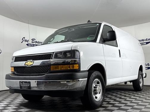 2024 Chevrolet Express 2500 RWD 2500 Regular Wheelbase WT