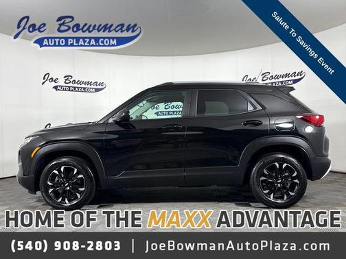 Mosaic Black Metallic 2023 Chevrolet Trailblazer LT