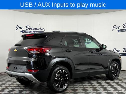 Mosaic Black Metallic 2023 Chevrolet Trailblazer LT