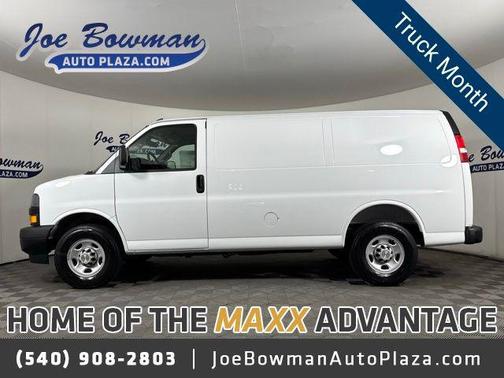 Summit White 2025 Chevrolet Express 2500 Work Van