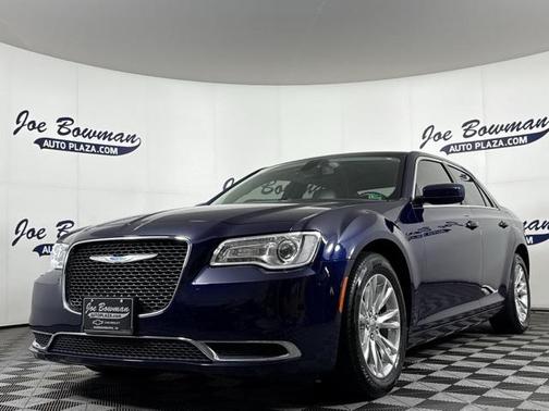 2017 Chrysler 300 Limited