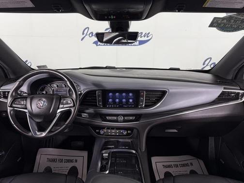 2022 Buick Enclave AWD Essence