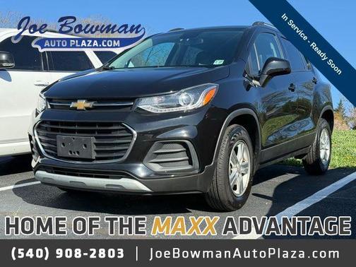Mosaic Black Metallic 2022 Chevrolet Trax LT