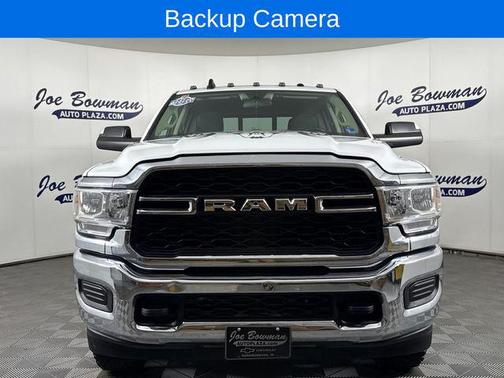 Bright White Clearcoat 2019 RAM 2500 Tradesman Crew Cab 4x4 6'4' Box