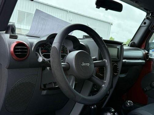 Pem 2010 Jeep Wrangler Unlimited Sport