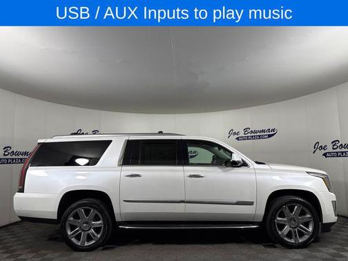 Crystal White Tricoat 2019 Cadillac Escalade ESV Luxury