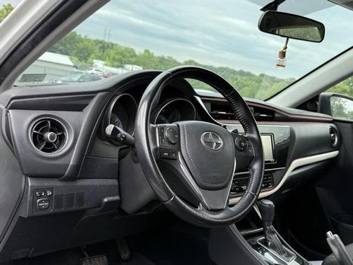 2016 Scion iM Base