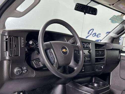 2022 Chevrolet Express 2500 RWD 2500 Regular Wheelbase WT