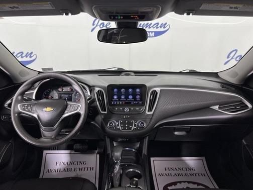 2022 Chevrolet Malibu FWD LT