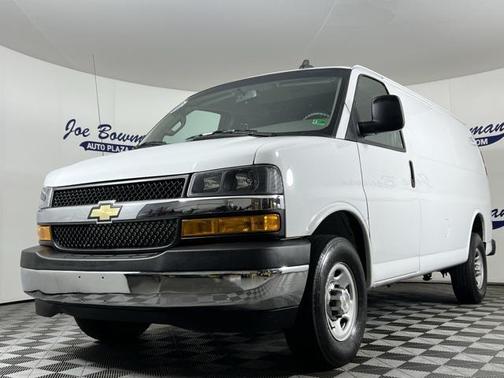 2022 Chevrolet Express 2500 RWD 2500 Regular Wheelbase WT