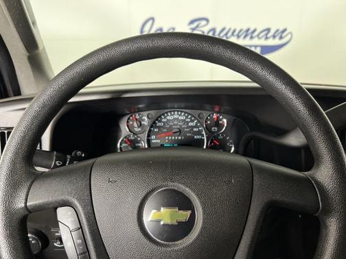 2022 Chevrolet Express 2500 RWD 2500 Regular Wheelbase WT