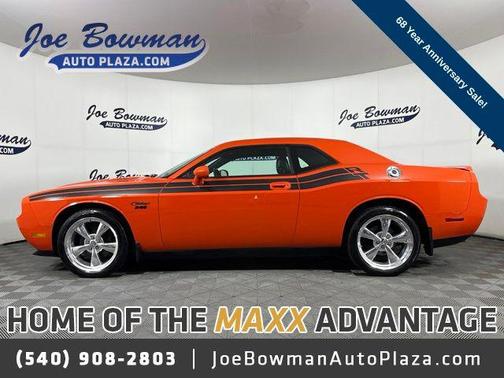 Hemi Orange Pearl Coat 2010 Dodge Challenger R/T