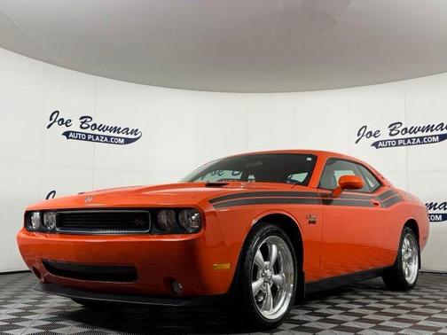 Hemi Orange Pearl Coat 2010 Dodge Challenger R/T