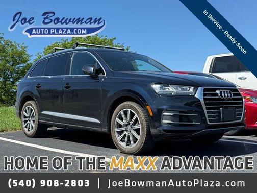 Dark Blue 2017 Audi Q7 3.0T Prestige