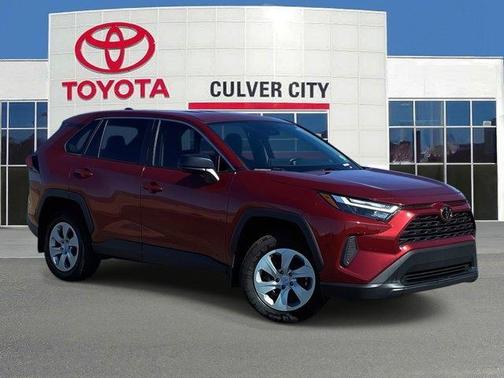 Pearl 2025 Toyota RAV4 LE