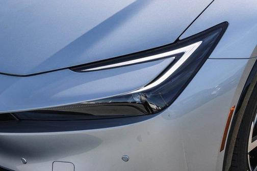 CUTTING EDGE 2026 Toyota Prius Plug-In Hybrid XSE PREMIUM