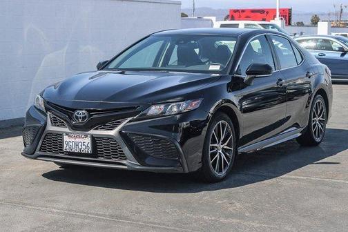 Midnight Black Metallic 2023 Toyota Camry SE