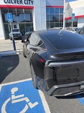 Black 2026 Tesla Model Y PREMIUM