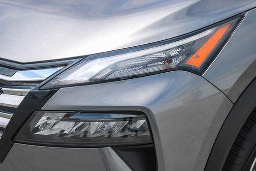 Gun Metallic 2024 Nissan Rogue SV