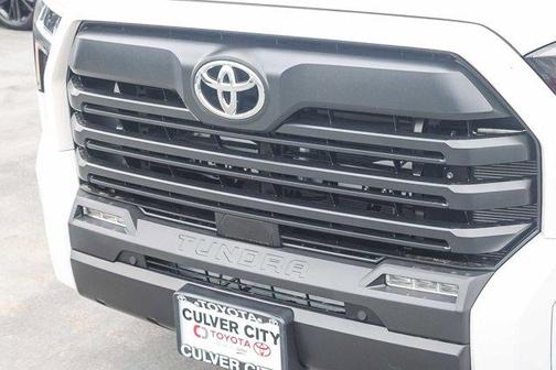 Ice 2026 Toyota Tundra SR5