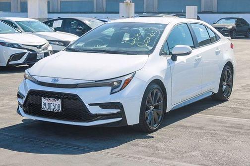 Ice 2025 Toyota Corolla SE
